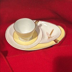 Vintage Yellow and Gold Tea Set